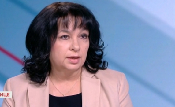 Петкова: Твърденията, че пари за АМ „Хемус“ са се насочвали към ГЕРБ, са неверни и недоказани