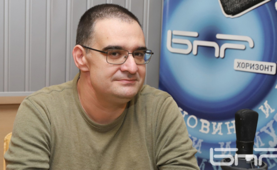 Войн Божинов: Логично би било премиерът на Северна Македония да посети България, а не Кирил Петков да ходи в Скопие