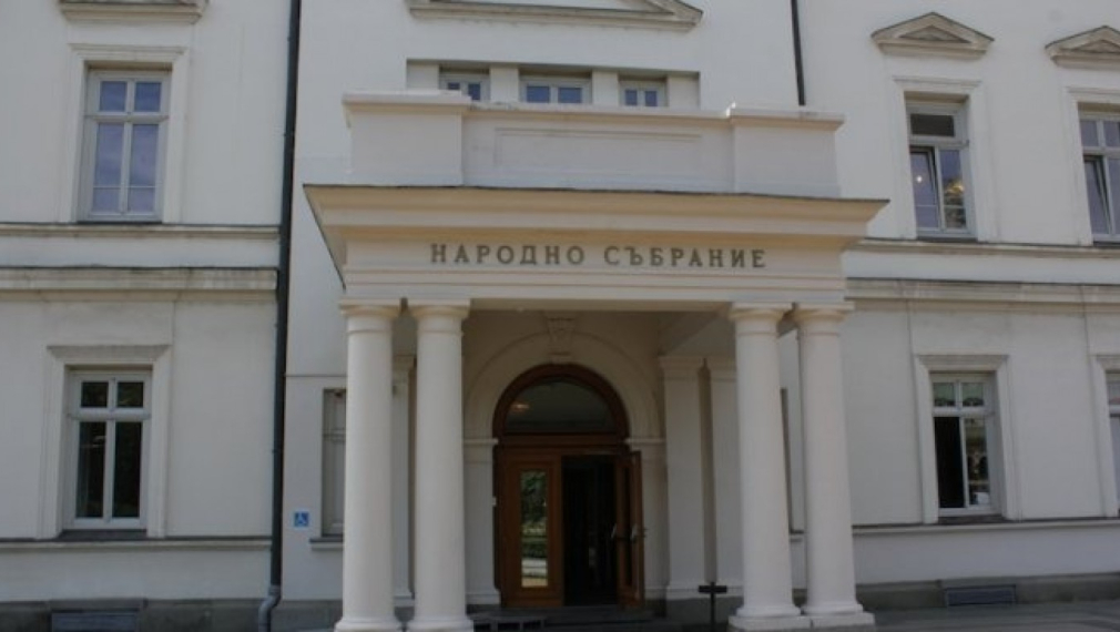 Засега без зелен сертификат в НС