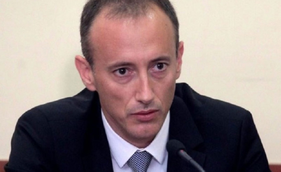 Вълчев за горенето на боклуци край Ст. Загора: Импровизират или, както вероятно ще се окаже, лобират