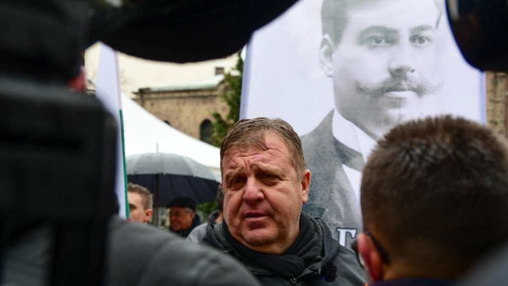 Каракачанов към КСНС: Има натиск над България, това ли обсъждате? Кои са външните сили, които натискат по темата и защо?