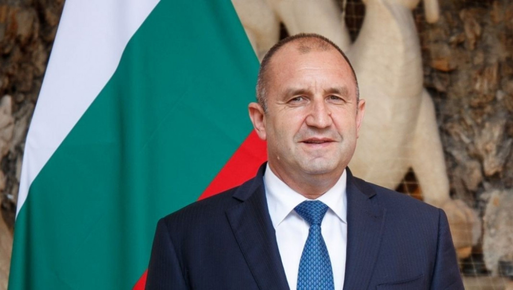 Румен Радев и екипът му също се самоизолираха