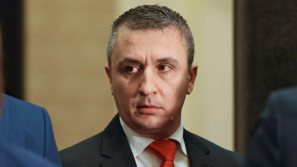 Министър Николов: „Булгаргаз“ се отказал от евтиния азерски газ