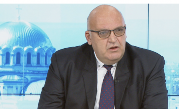Д-р Брънзалов: Голяма част от населението буквално изтезава здравната система