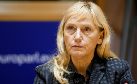 Елена Йончева: Сотир Цацаров си отива, но дължи отговори