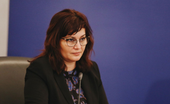 Асена Сербезова: Сертификатите на базата на преболедуване остават
