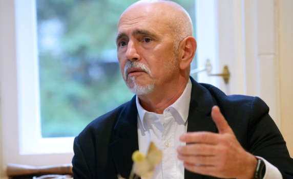 Министърът на транспорта: След като на българските експерти им е трудно, ще търсим международни компании да проектират и строят
