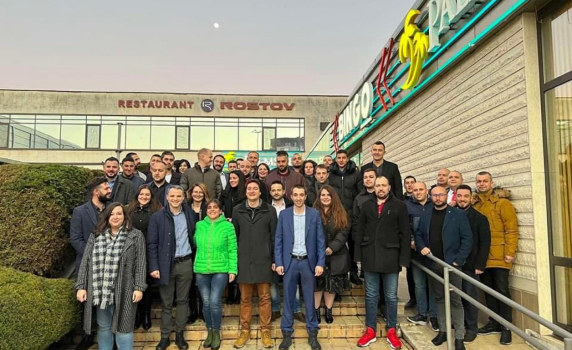 Младите социалисти подкрепят Крум Зарков за председател на партията  