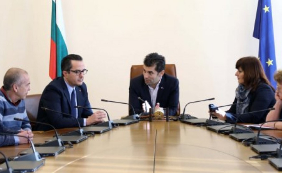 Здравните власти опровергаха Мангъров за починали от ваксина