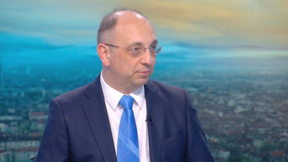 Николай Василев: Ще имаме най-драматичния дефицит за последните 25 г.