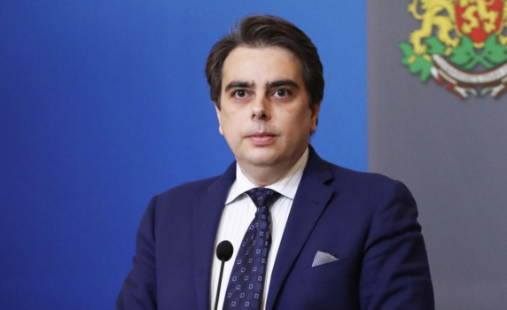  Асен Василев: Дефицитът ще трябва да бъде финансиран чрез дълг