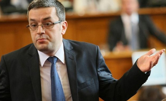 Тома Биков: Кой спря филма по БНТ за репресиите срещу българите в Югославска Македония?