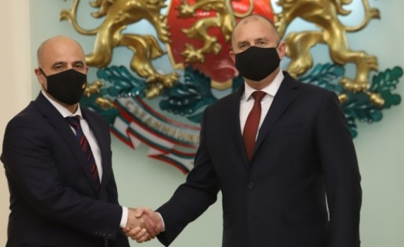Радев: Вписването на българите в конституцията на РСМ ще ни даде кураж и възможност да отворим вратата за ЕС