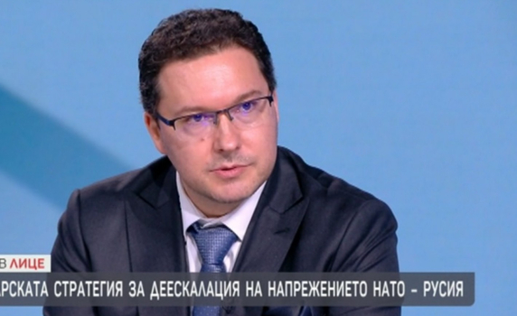 Даниел Митов: Позицията на Петков за Украйна е глупост и щуротия