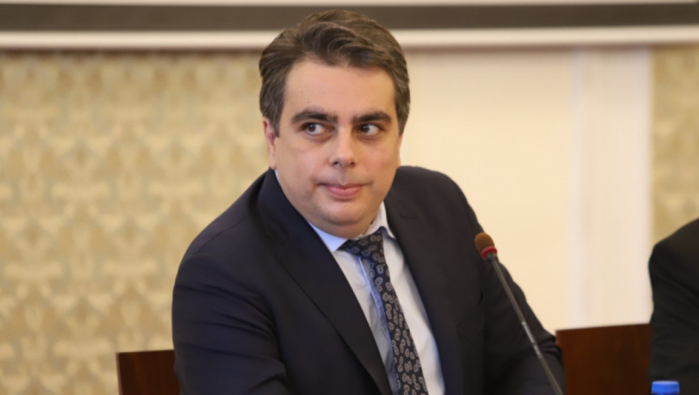 Бизнесът поиска Асен Василев да се извини за свое изказване за заплатите