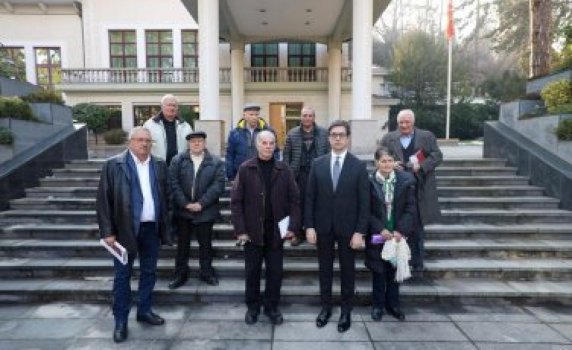 Дръзка провокация на Скопие минира диалога със София - Пендаровски прие ОМО "Илинден"