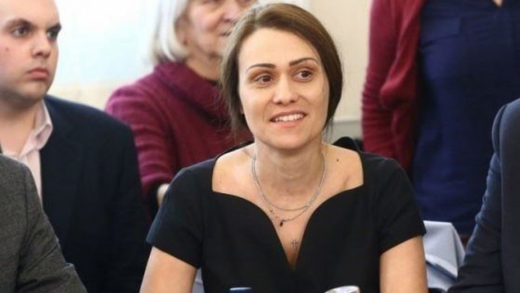 Гинка Върбакова осъди КЗК за неосъществената сделка с ЧЕЗ