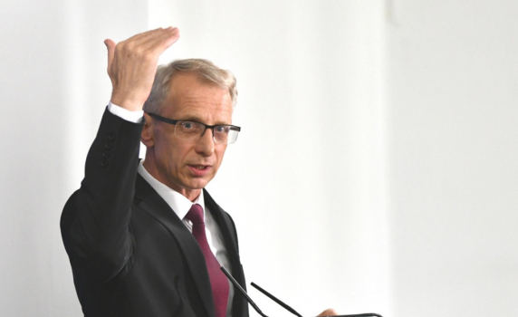 OFFNews: Готви се голямо окрупняване на университети у нас: намаляват държавните от 38 на 16 