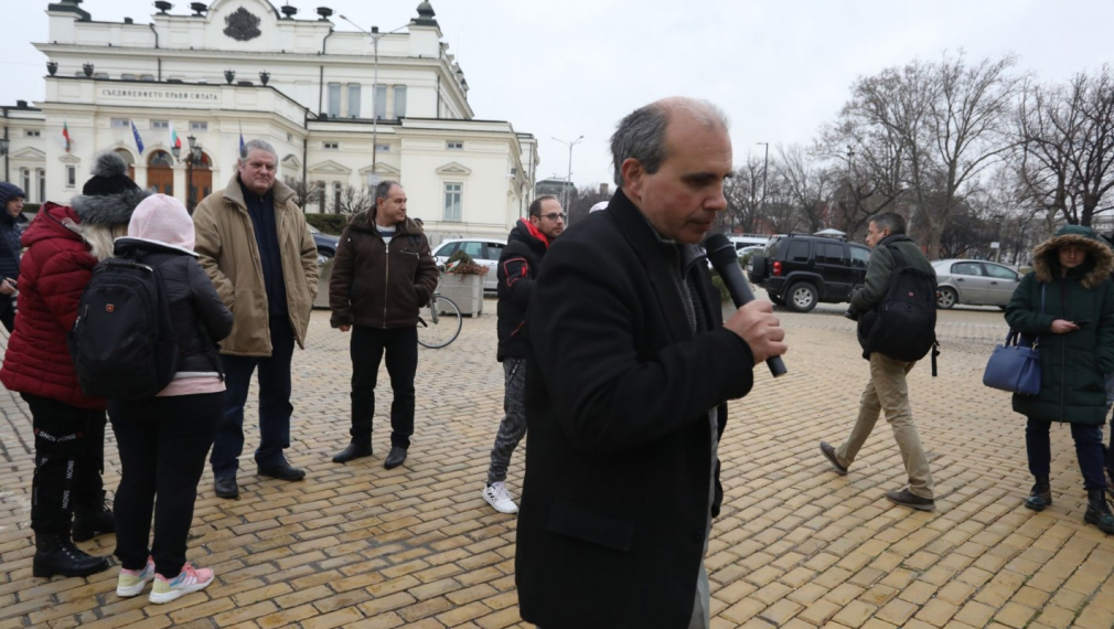 Софийският "Поход на свободата" мобилизира 15 автомобила и около 20 души