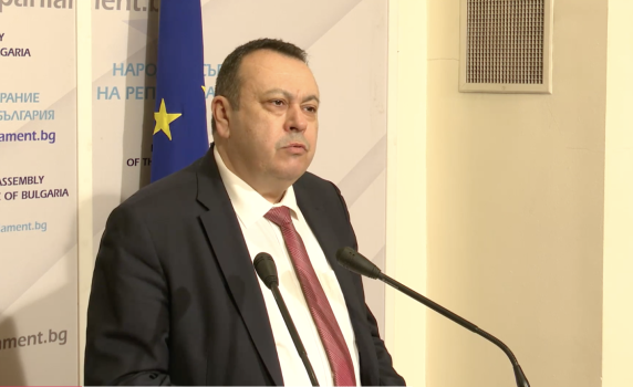 ДПС дава министър Йорданова на главния прокурор