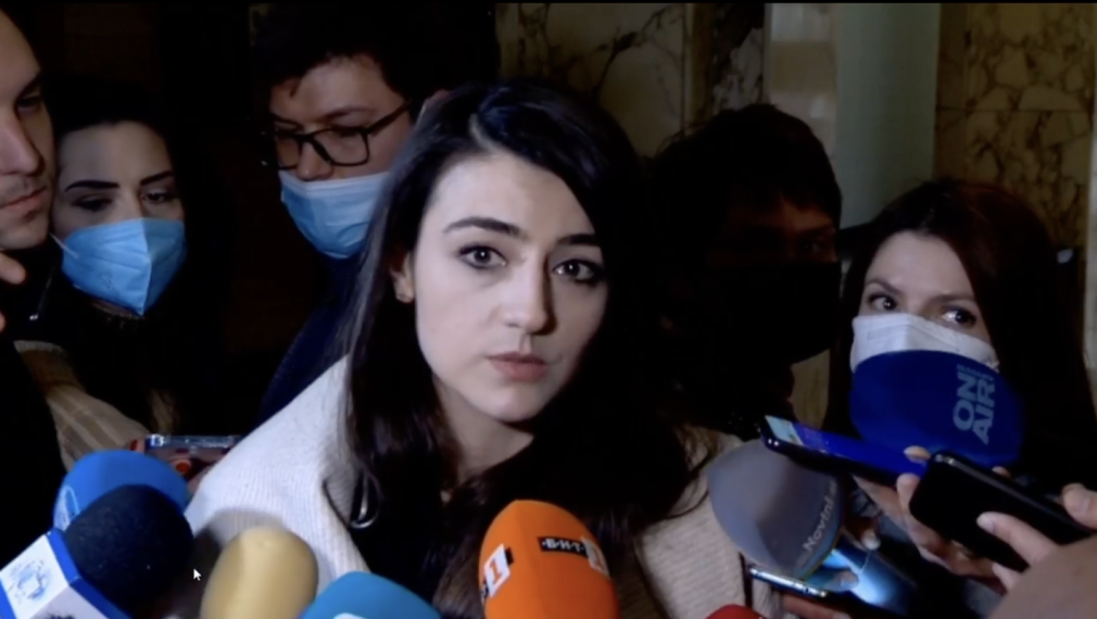 Лена Бориславова след разпита: Направихме списъка и събирахме публикациите от Гугъл
