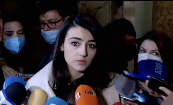 Лена Бориславова след разпита: Направихме списъка и събирахме публикациите от Гугъл