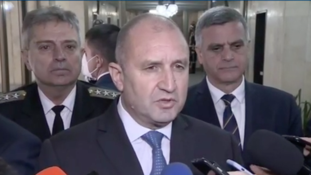 Радев: Закъснението на Ф-16 поставя в риск страната ни. Питайте Борисов за договора 