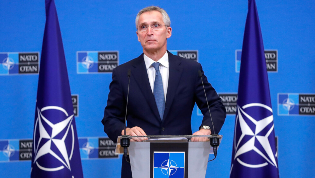 Столтенберг: НАТО обмисля дългосрочно присъствие на бойни групи в района на Черно море