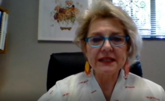 Откривателят на Омикрон: Европейските правителства ме принудиха да не казвам, че щамът е лек