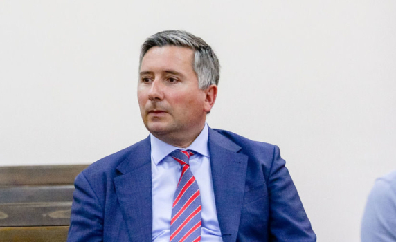 Иво Прокопиев ще съди за клевета четирима депутати от ДПС