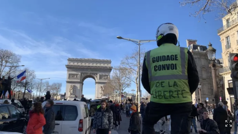 Протести в Европа: Сълзотворен газ и арести в Париж, сблъсъци в Цюрих