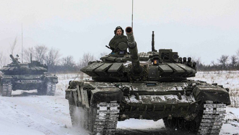 Русия изтегля част от военните край границата, Украйна не очаква инвазия утре