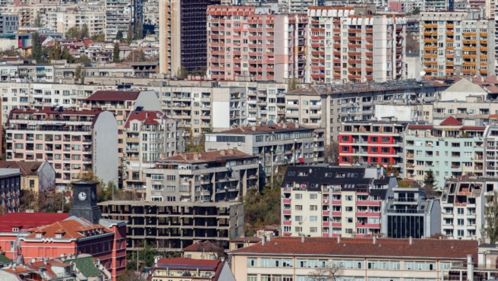 Европейски финансов регулатор предупреди България за уязвимости в жилищния сектор