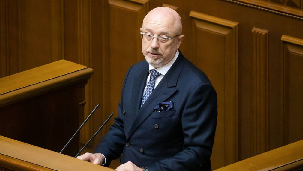 Украинският министър на отбраната: Не планираме военни действия срещу Донбас или Крим. Не вярвайте на такива слухове