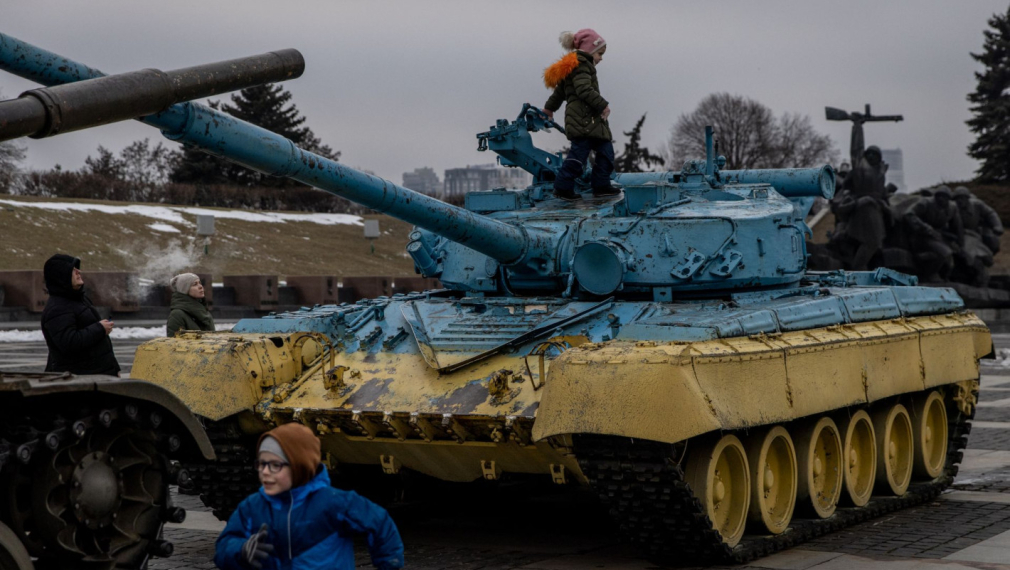 След разговора с Макрон: Зеленски и Путин искат спиране на огъня в Украйна