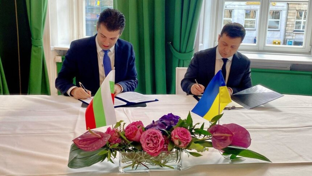 Сигурно Кирето е подписал декларация, че не е украински гражданин