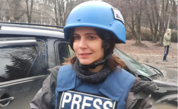 Френска журналистка: Украинското правителство бомбардира собствените си граждани в Донбас (видео)