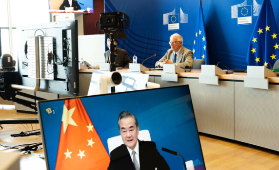 ЕС моли Китай за съдействие за осигуряване на хуманитарни коридори в Украйна