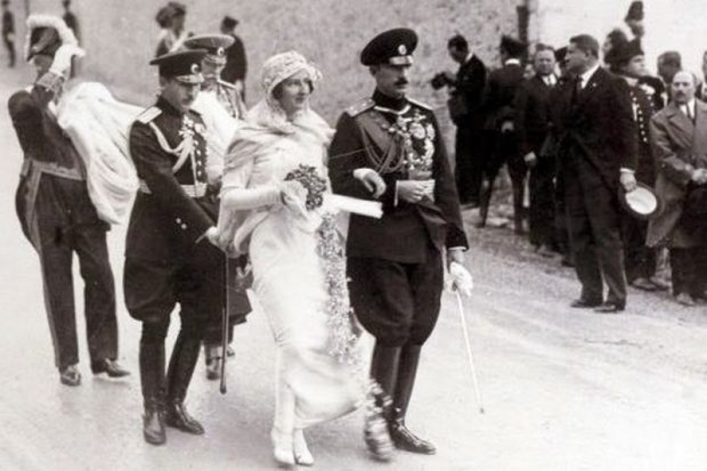 Сватбата на Цар Борис III и Принцеса Джована Савойска (видеорепортаж на  Ройтерс) | Glasove.com