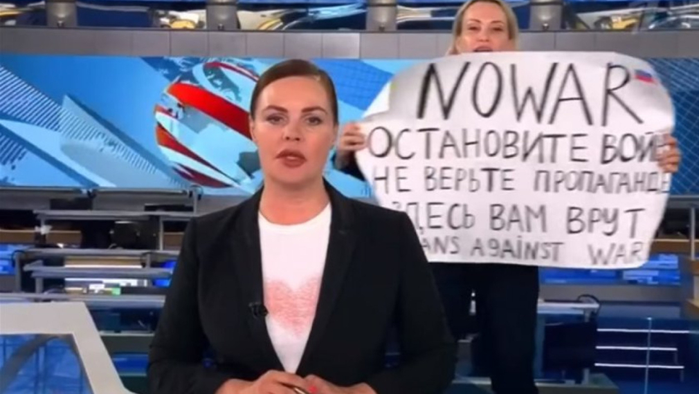 Марина Овсянникова: Не знам какво ще се случи с мен, може да получа между 5 и 10 години затвор