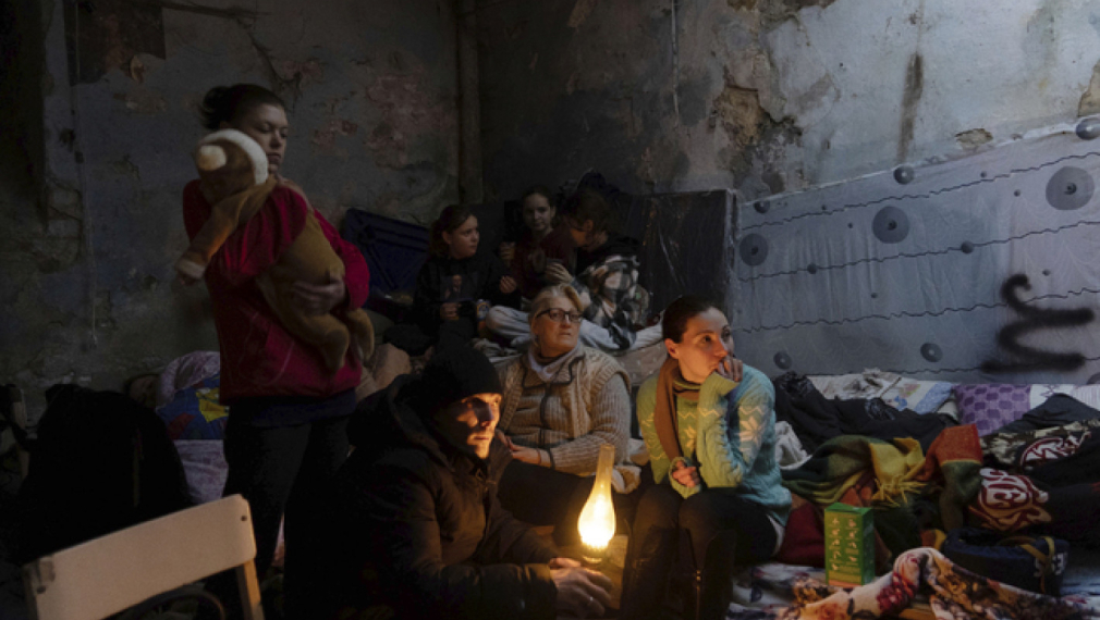 Кметът на Мариупол: 1000 души бяха потърсили убежище в атакувания театър