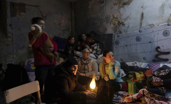Кметът на Мариупол: 1000 души бяха потърсили убежище в атакувания театър