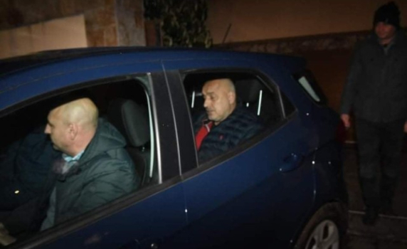 Борисов е отведен в ГДНП. След обиска в дома му не е иззето нищо
