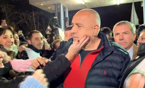 Пуснаха Борисов от ареста, разпитан е като свидетел (снимки, видео)