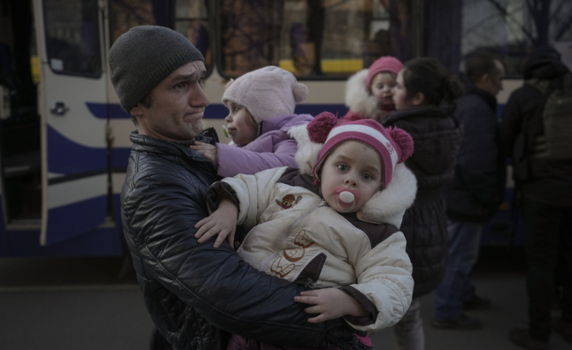 Руски генерал: В Мариупол се случва хуманитарна катастрофа