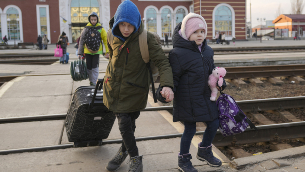 ЕК: Има опасност украински деца бежанци да станат жертви на трафик
