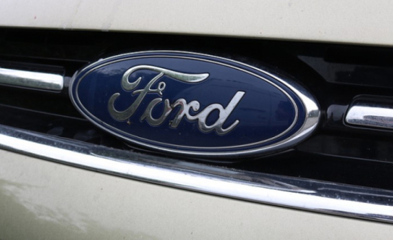 Производството на Ford в Европа е засегнато от недостига на чипове и събитията в Украйна
