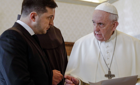 Зеленски покани папата за посредник между Киев и Москва