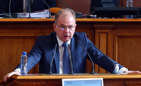 За ГЕРБ отсега нататък Кирил Петков не е министър-председател