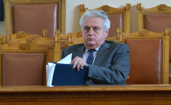 Рашков: Спецпрокуратурата разследва Асен Василев за престъпление по служба